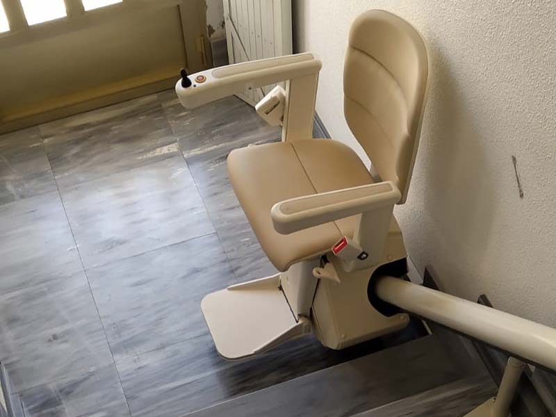 Salvatec Stairlift